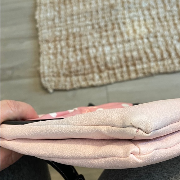 DANI by Danielle Nicole, Minnie Mouse crossbody handbag - Picture 5 of 7